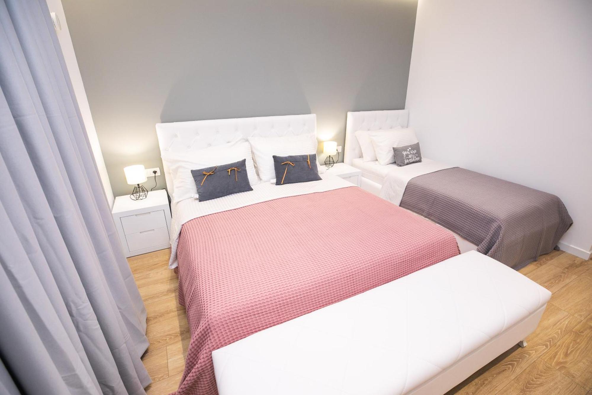 Hotel Elior Tiranë Ngoại thất bức ảnh